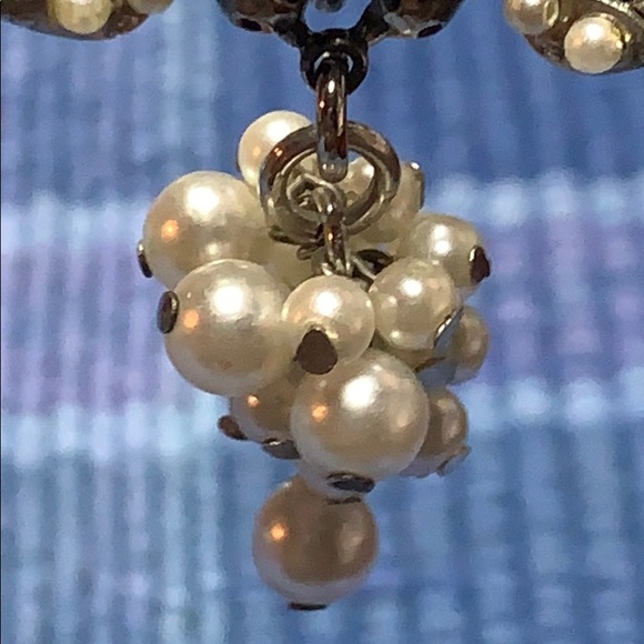 Vintage Avon swallow birds with pearl dangle accent clip on earrings - Picture 8 of 15